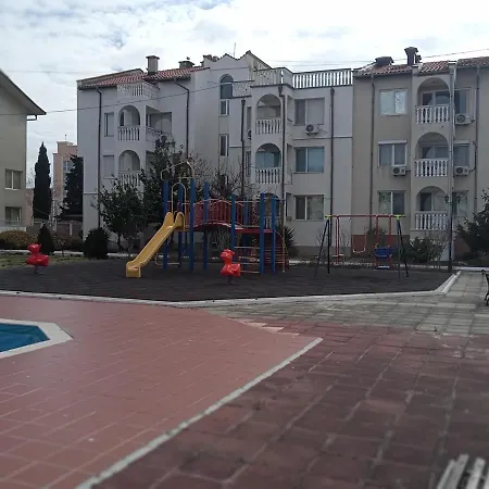 браво Apartment *